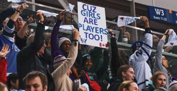 Fans in Toronto Show Awareness for Women's Ice Hockey